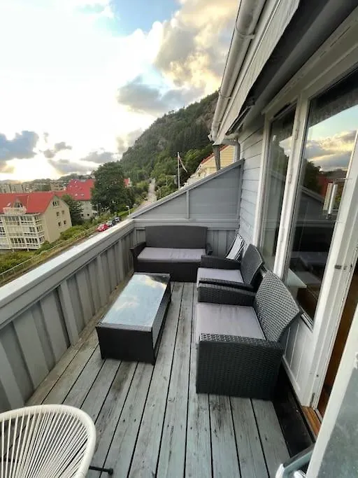 Romslig Leilighet I Sandviken Bergen Appartement